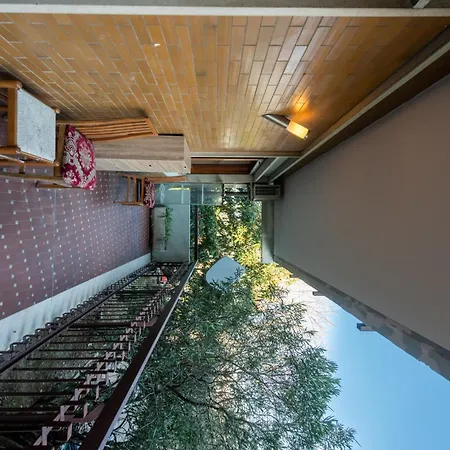 Πανσιόν Cozy &