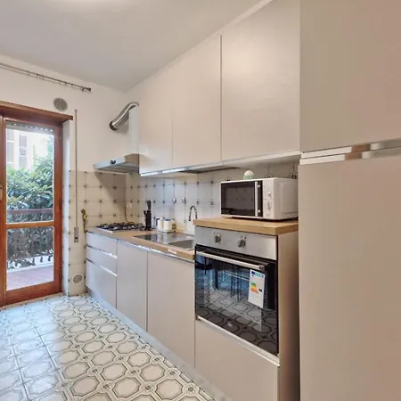 Cozy & Guest house *