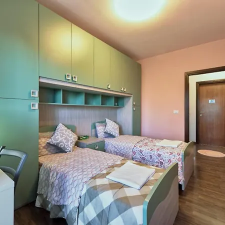 Πανσιόν Cozy & *