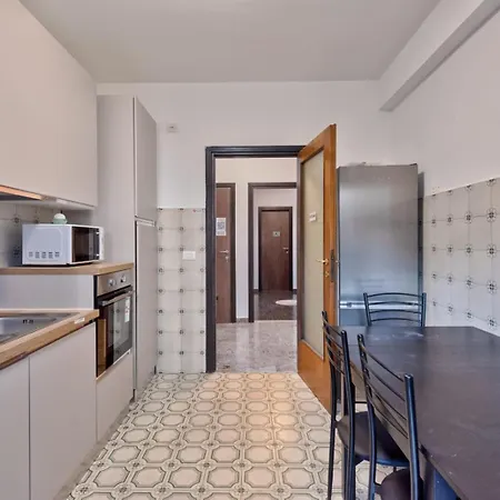 Cozy & Πανσιόν *